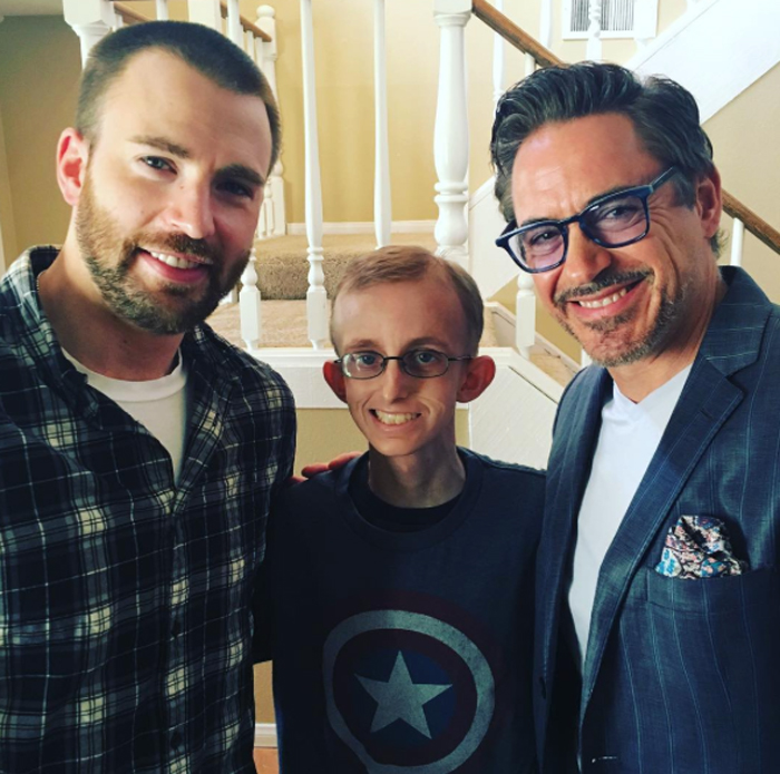 Robert Downey Jr., Chris Evans And Gwyneth Paltrow Visit Young Cancer ...