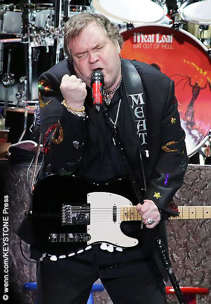 Meat Loaf collapses onstage, but reportedly now 'stable'